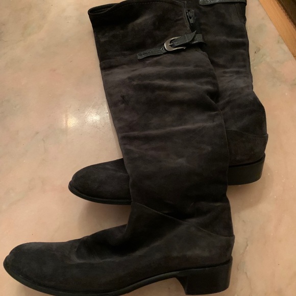Suede boots - Picture 1 of 2